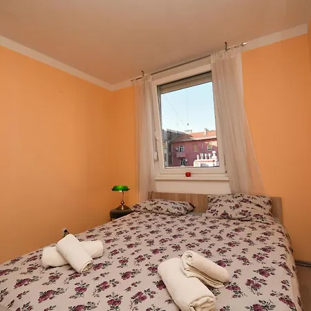 شقة Corina غييكا